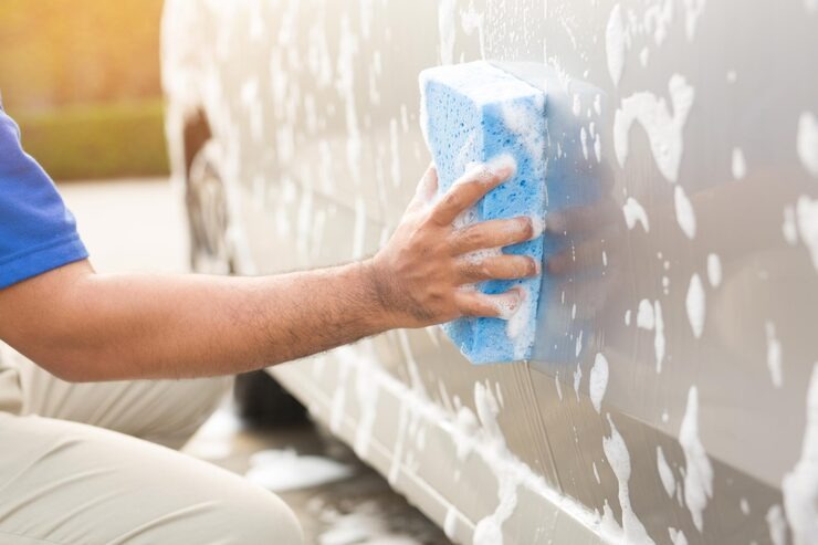 The Benefits of Pressure Washing Before Painting